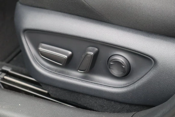 Toyota Mirai - Afbeelding 15 van 30