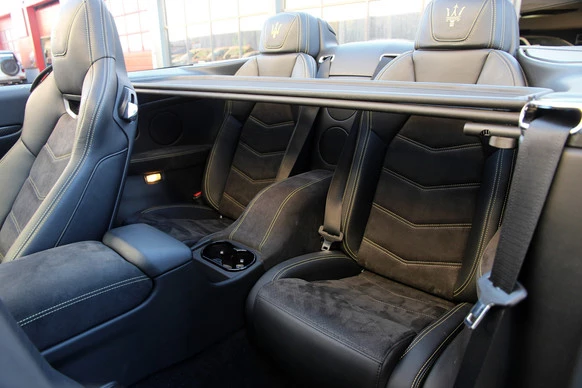 Maserati GranCabrio - Afbeelding 26 van 30