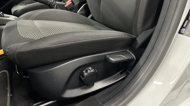 Ford Fiesta - Afbeelding 19 van 30