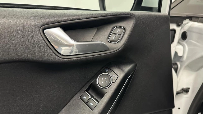 Ford Fiesta - Afbeelding 21 van 30