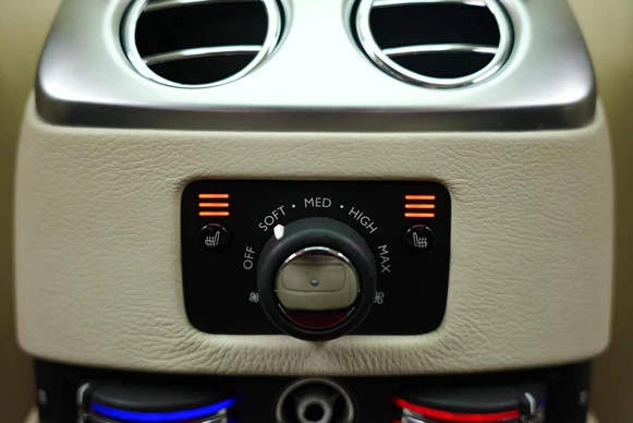 Rolls-Royce Ghost - Afbeelding 14 van 30