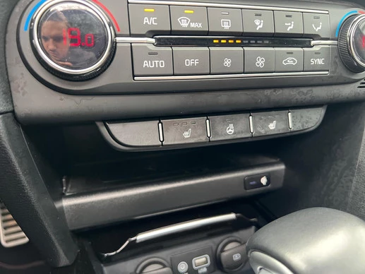 Kia Ceed - Afbeelding 25 van 30