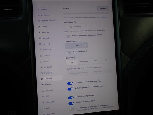 Tesla Model X - Afbeelding 24 van 30