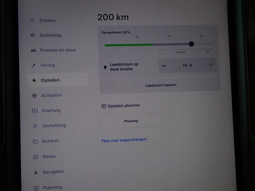 Tesla Model X - Afbeelding 25 van 30