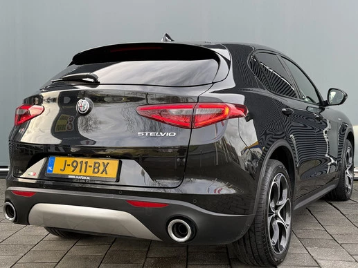 Alfa Romeo Stelvio - Afbeelding 2 van 30