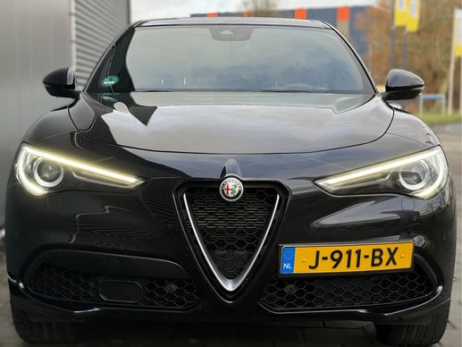 Alfa Romeo Stelvio - Afbeelding 28 van 30