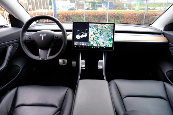 Tesla Model 3 - Afbeelding 12 van 30