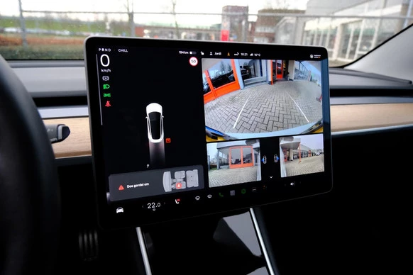 Tesla Model 3 - Afbeelding 22 van 30