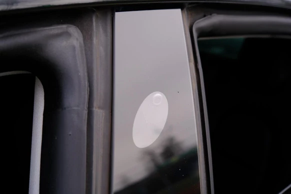 Tesla Model 3 - Afbeelding 28 van 30