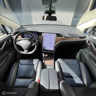 Tesla Model X - Afbeelding 13 van 24