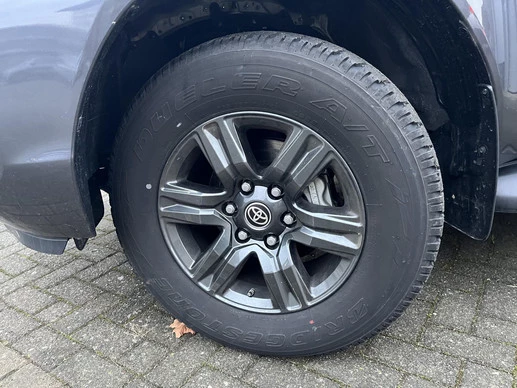 Toyota Hilux - Afbeelding 24 van 30