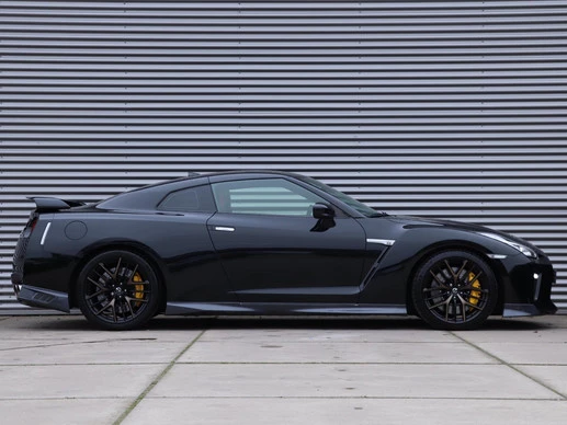Nissan GT-R - Afbeelding 7 van 25