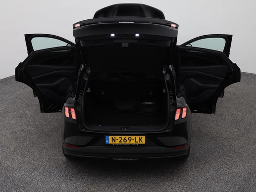 Ford Mustang Mach-E - Afbeelding 28 van 30