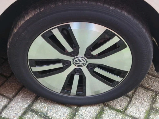 Volkswagen e-Golf - Afbeelding 7 van 17