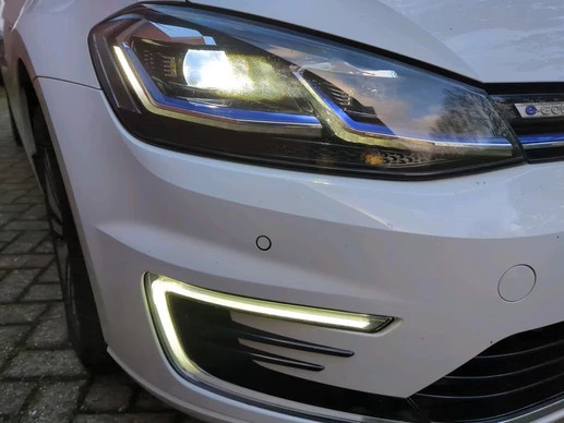 Volkswagen e-Golf - Afbeelding 12 van 17