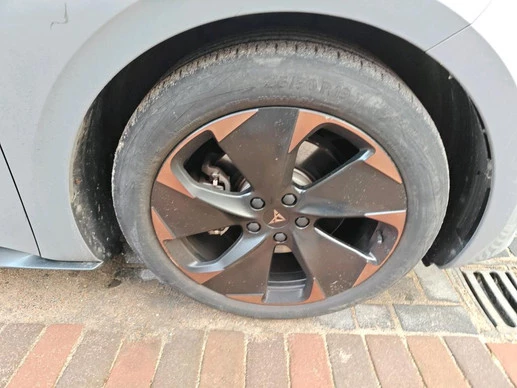 CUPRA Born - Afbeelding 9 van 18