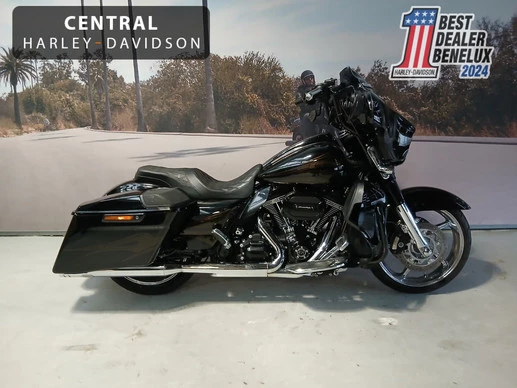 Harley-Davidson Street Glide - Afbeelding 1 van 17