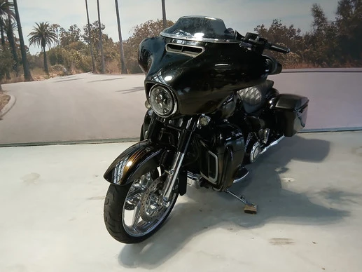 Harley-Davidson Street Glide - Afbeelding 3 van 17