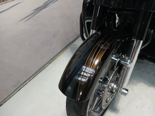 Harley-Davidson Street Glide - Afbeelding 12 van 17