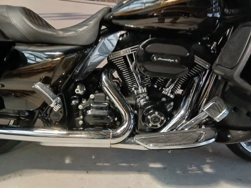 Harley-Davidson Street Glide - Afbeelding 14 van 17