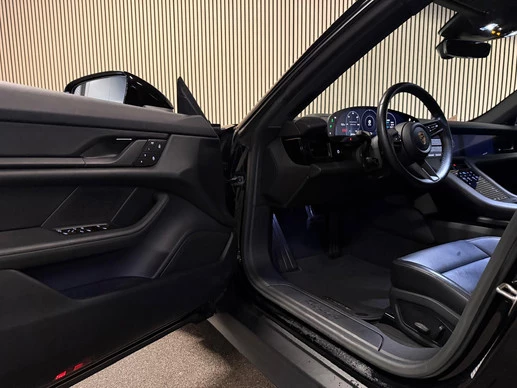 Porsche Taycan - Afbeelding 11 van 30