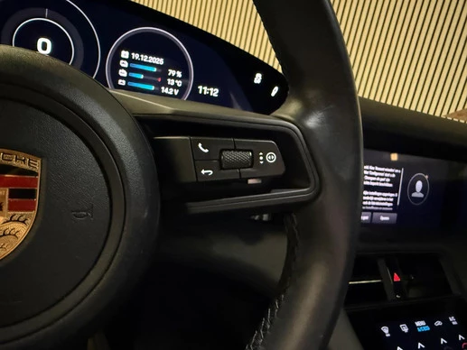 Porsche Taycan - Afbeelding 18 van 30