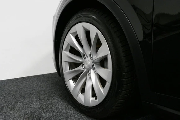 Tesla Model X - Afbeelding 22 van 30