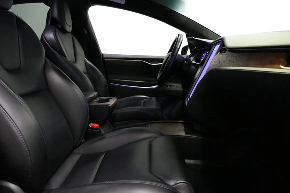 Tesla Model X - Afbeelding 23 van 30