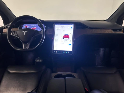 Tesla Model X - Afbeelding 27 van 30