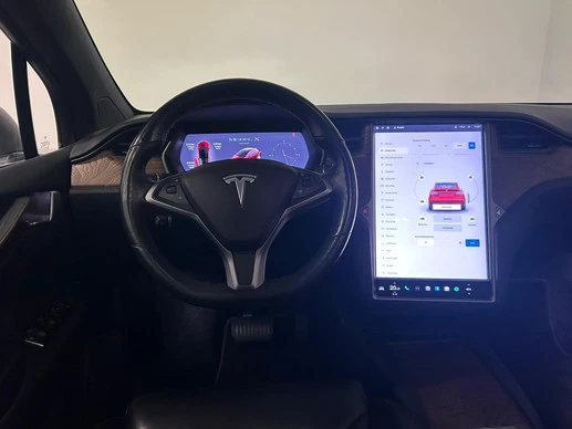 Tesla Model X - Afbeelding 28 van 30