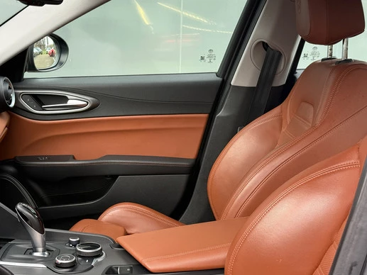 Alfa Romeo Giulia - Afbeelding 26 van 30