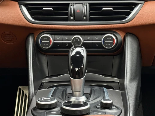 Alfa Romeo Giulia - Afbeelding 28 van 30