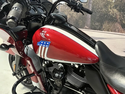 Harley-Davidson Road Glide - Afbeelding 8 van 10