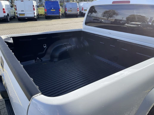 Volkswagen Amarok - Afbeelding 9 van 24