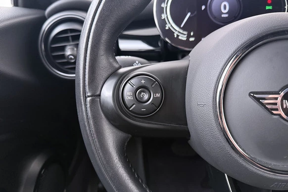 MINI Cooper Cabrio - Afbeelding 21 van 30