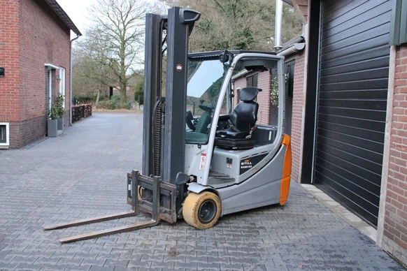 Still  - Afbeelding 2 van 14