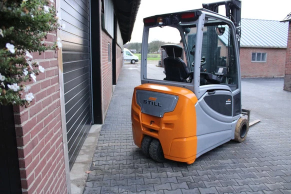 Still  - Afbeelding 5 van 14