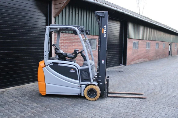 Still  - Afbeelding 2 van 16