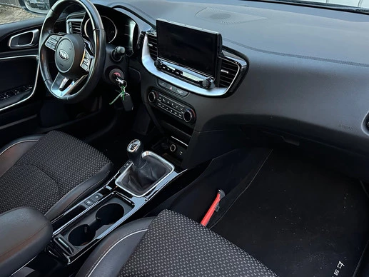 Kia XCeed - Afbeelding 12 van 23