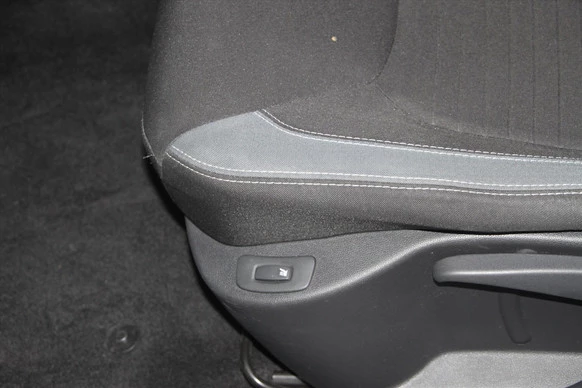 Renault Clio - Afbeelding 13 van 28