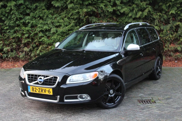 Volvo V70 - Afbeelding 1 van 25