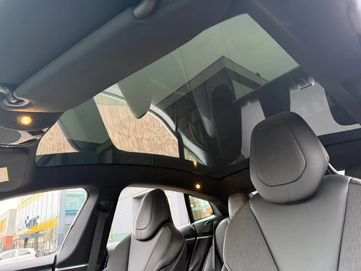 Tesla Model S - Afbeelding 14 van 27