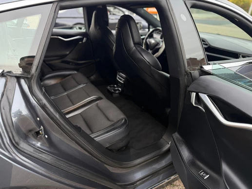 Tesla Model S - Afbeelding 25 van 27