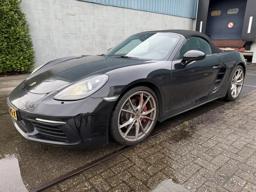 Porsche 718 - Afbeelding 1 van 10