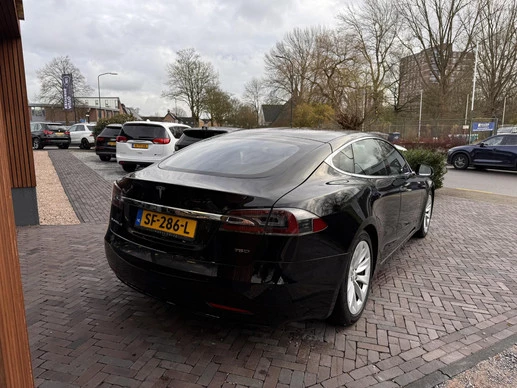 Tesla Model S - Afbeelding 3 van 22
