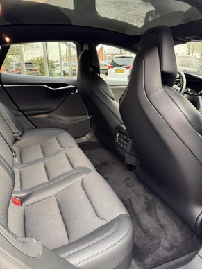 Tesla Model S - Afbeelding 8 van 22