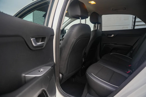 Kia Rio - Afbeelding 10 van 30