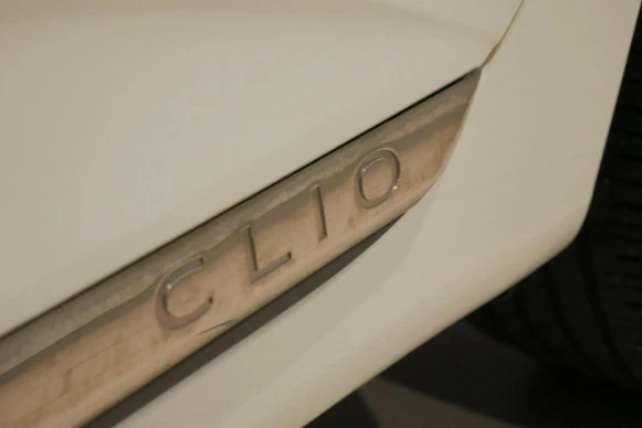 Renault Clio - Afbeelding 25 van 27