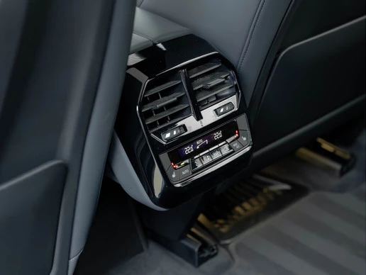 BMW iX - Afbeelding 28 van 30