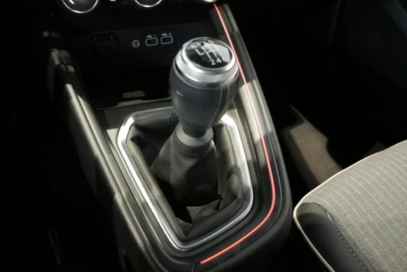 Renault Clio - Afbeelding 29 van 30